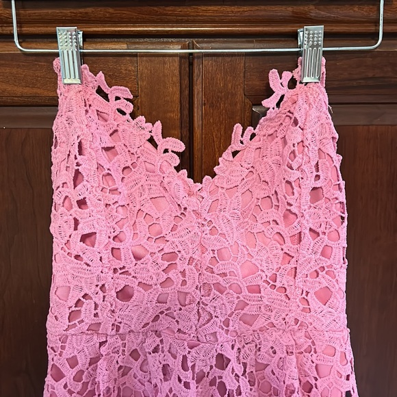 Pink Lace Midi Astr The Label Dress - Picture 3 of 6